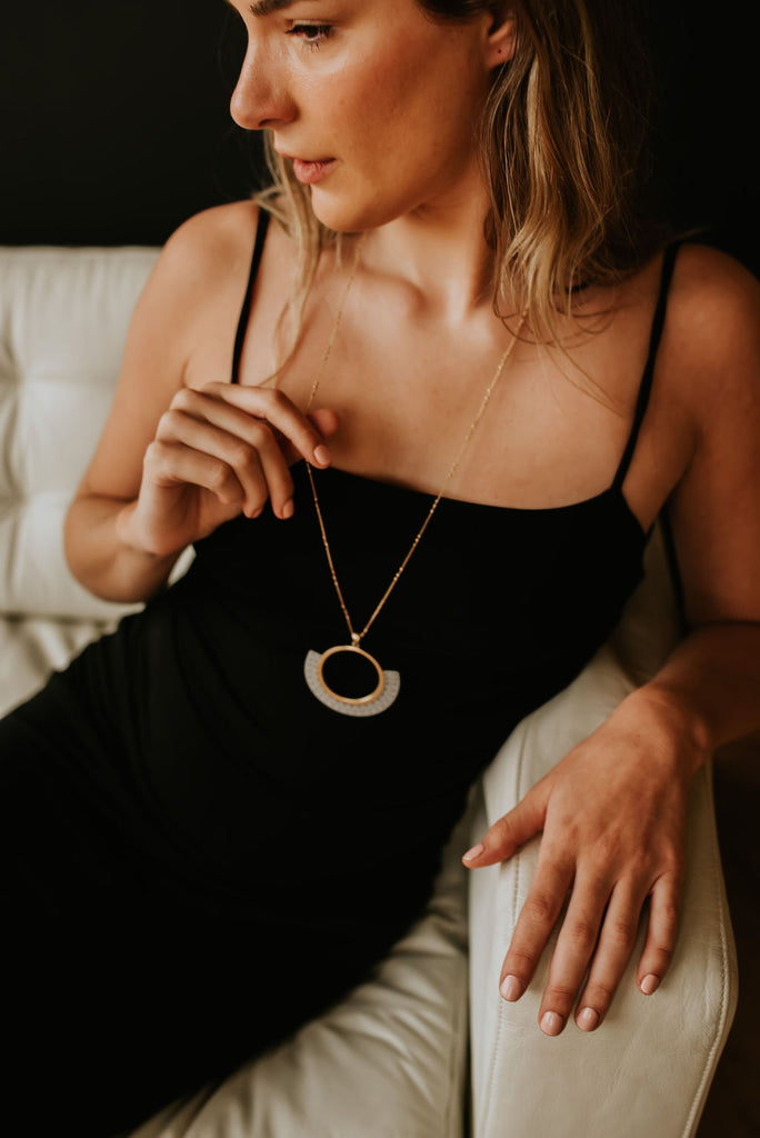 woman wearing leather necklaces for ladies